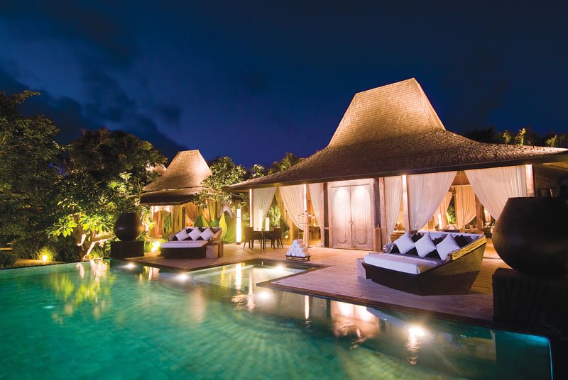 This Luxury Villas was located in Uluwatu Bali, called Khayangan 