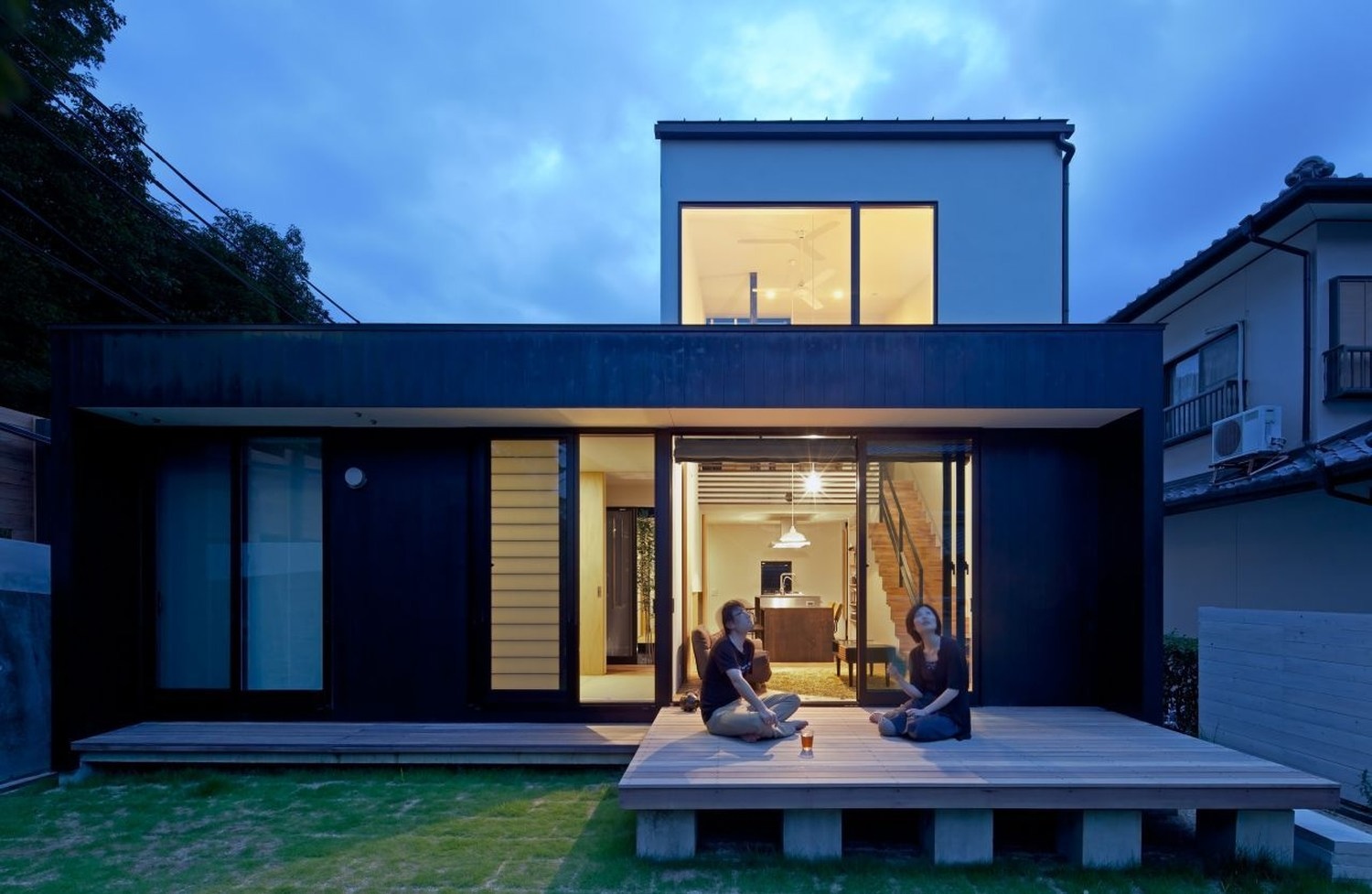 Niu House  by Yoshihiro Yamamoto Architect Atlier KARMATRENDZ