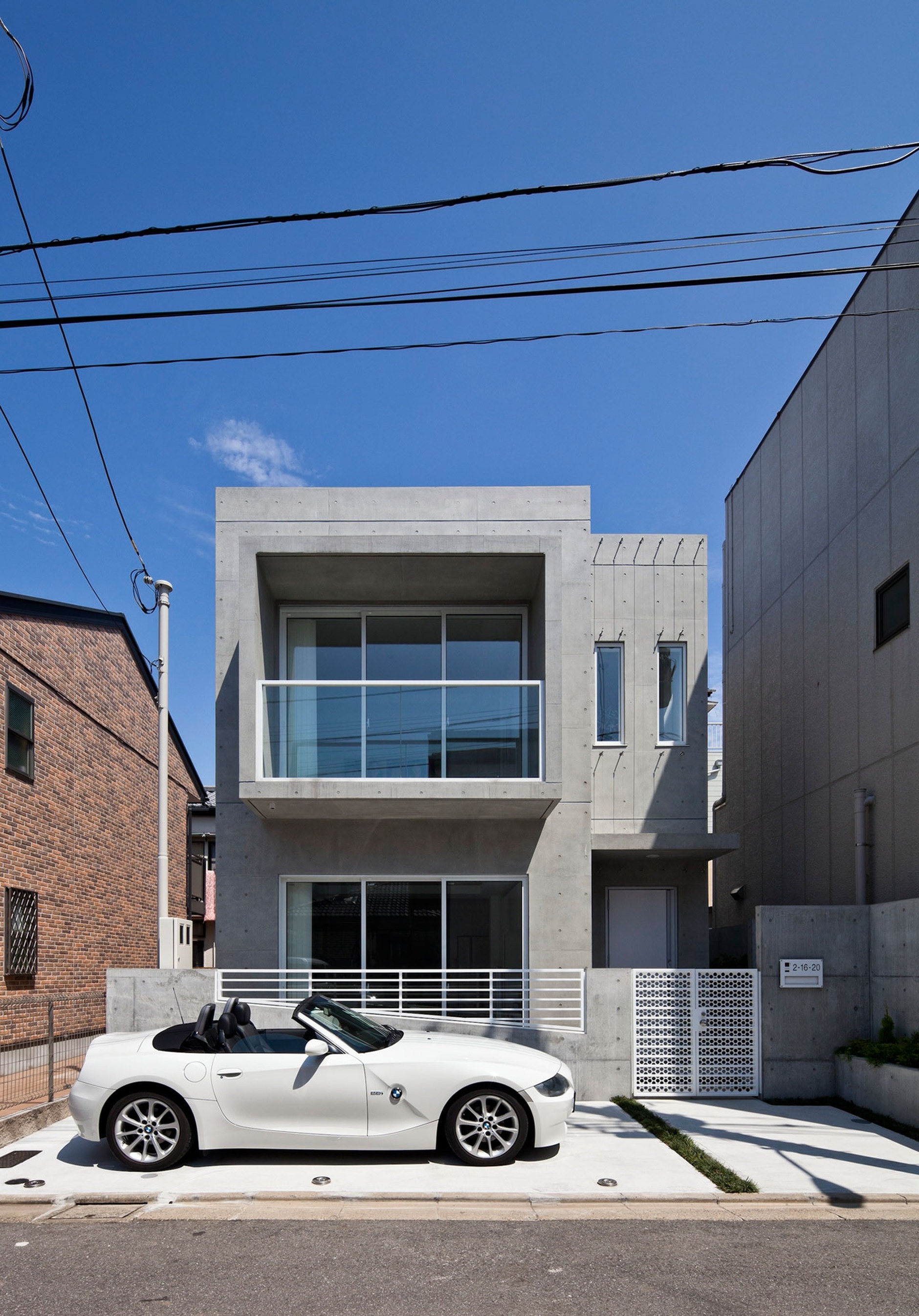  Modern  Zen House  by RCK Design  KARMATRENDZ